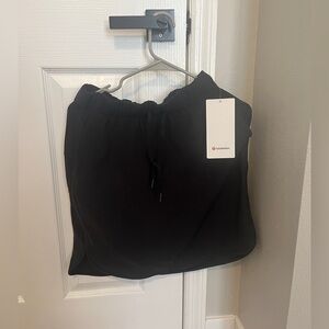LULULEMON NWT on the fly skirt